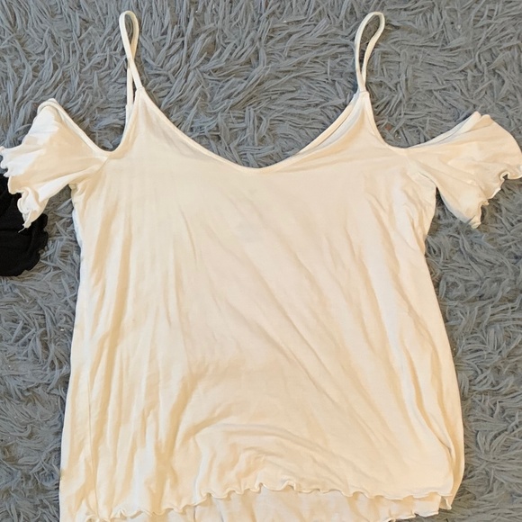 Black and White off the shoulder tops with straps - Picture 2 of 3